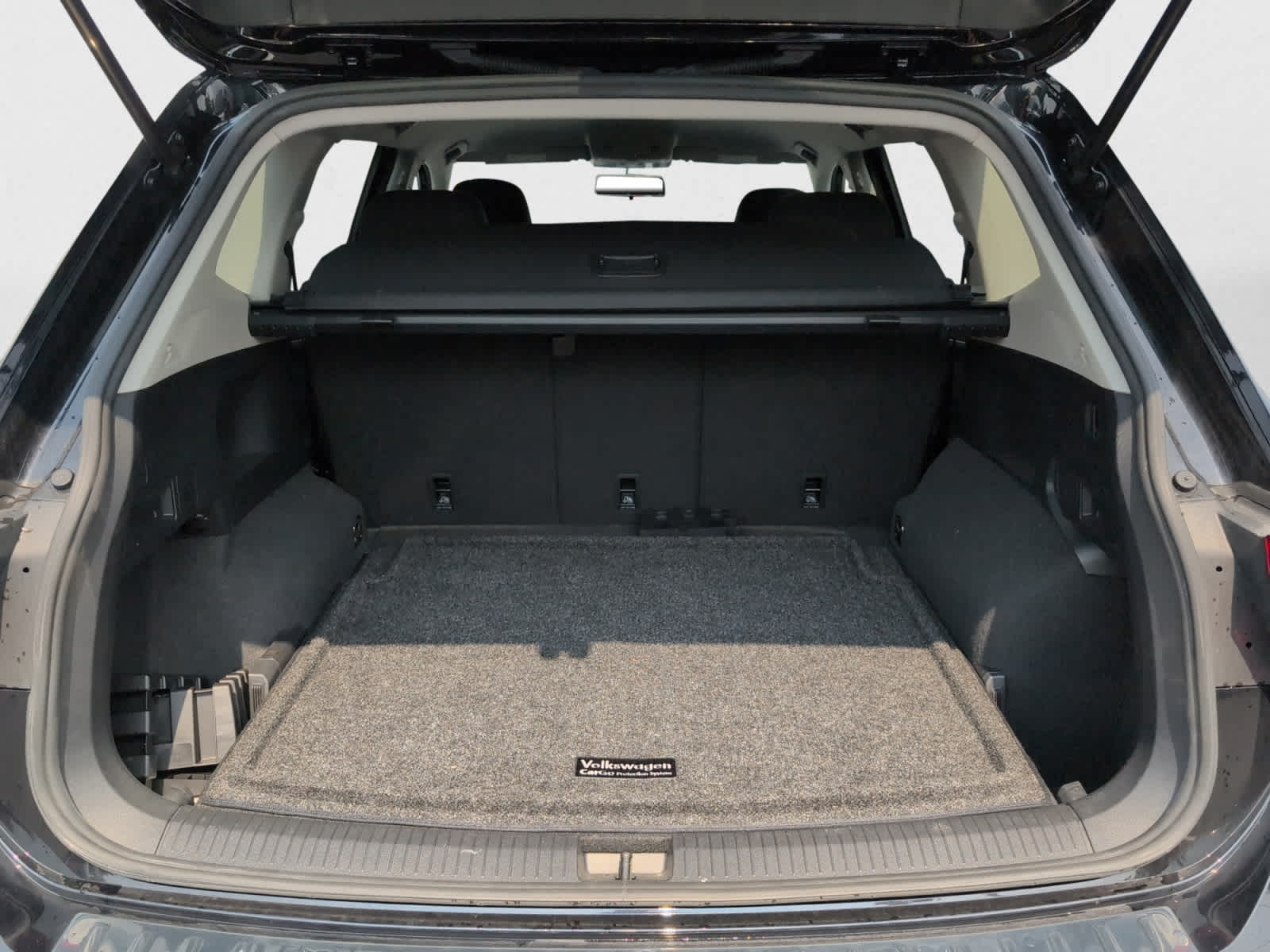 2022 Volkswagen Tiguan S photo 19