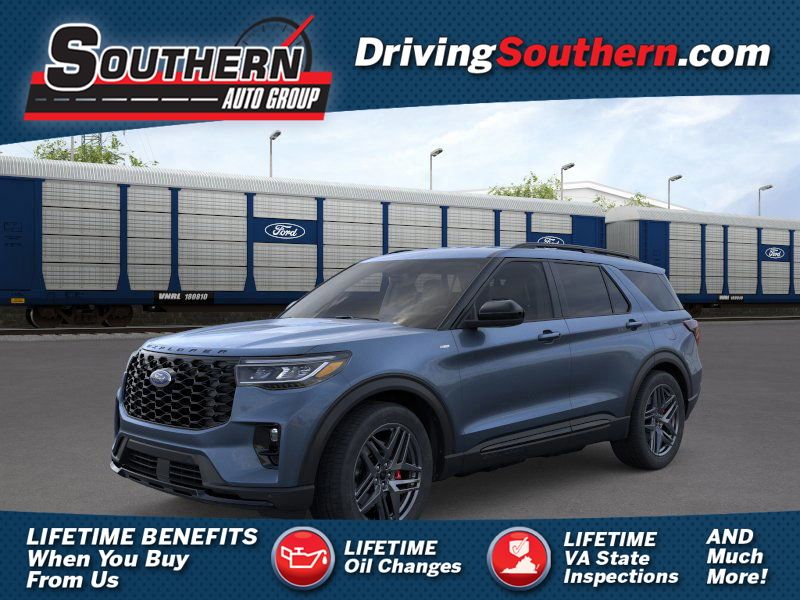 2025 Ford Explorer ST-LINE's photo