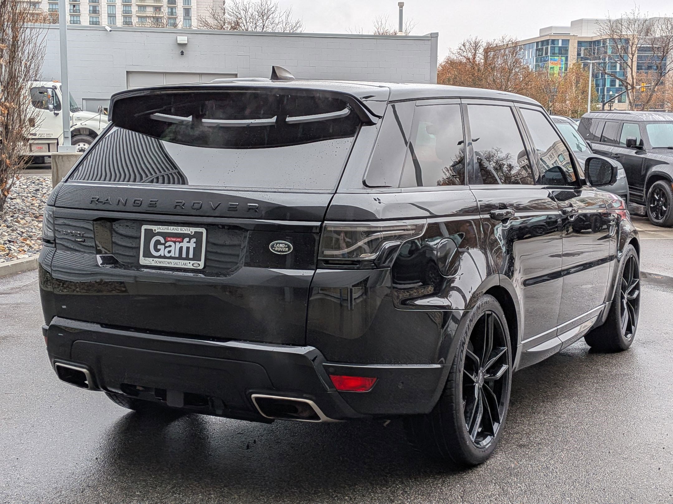 2020 Land Rover Range Rover Sport HST photo 2