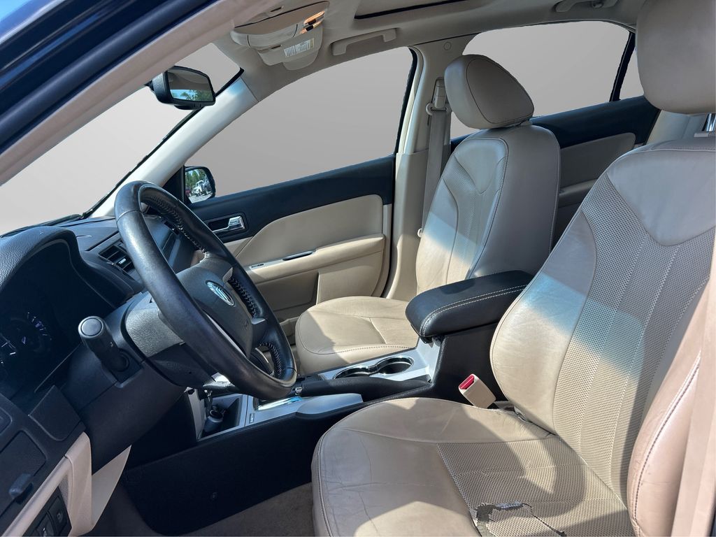 2010 Mercury Milan Premier photo 9