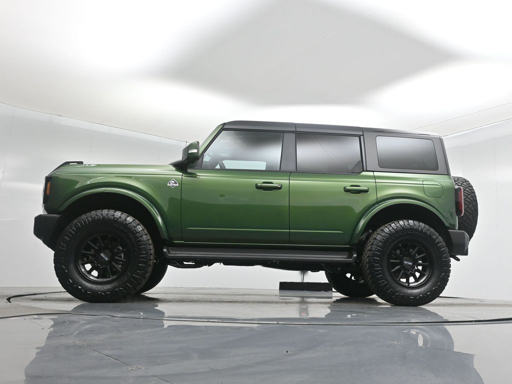 2025 Ford Bronco Outer Banks photo 49