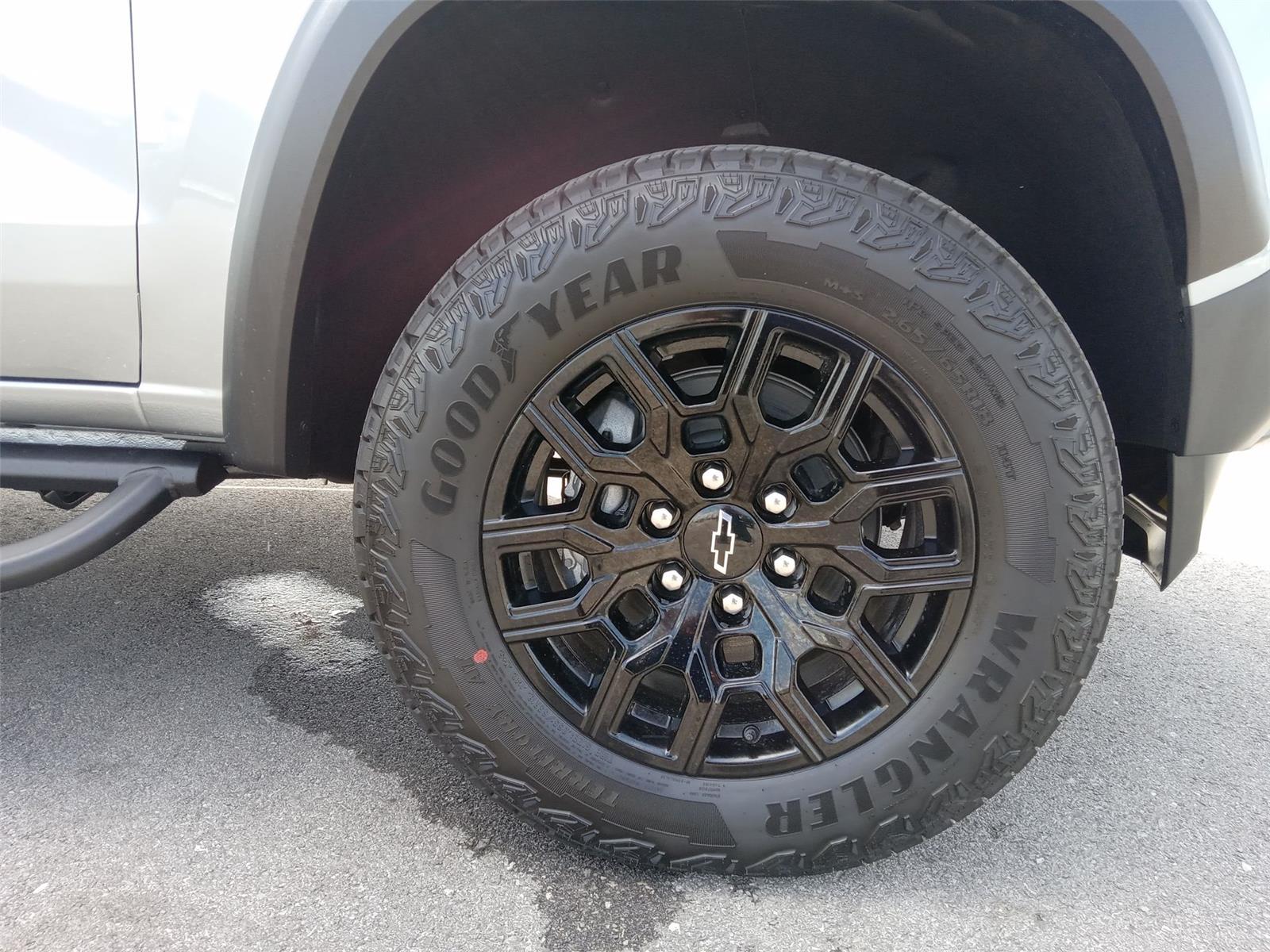 2026 Chevrolet Colorado Trail Boss photo 16