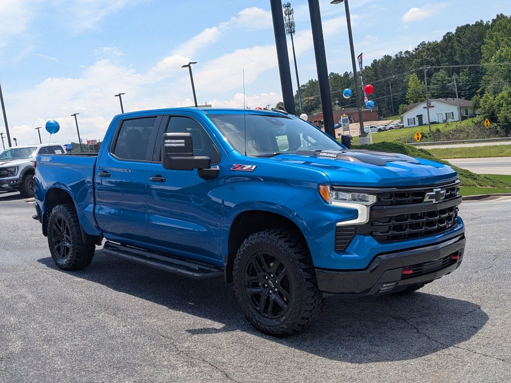 2023 Chevrolet Silverado 1500 LT Trail Boss High Country photo 3