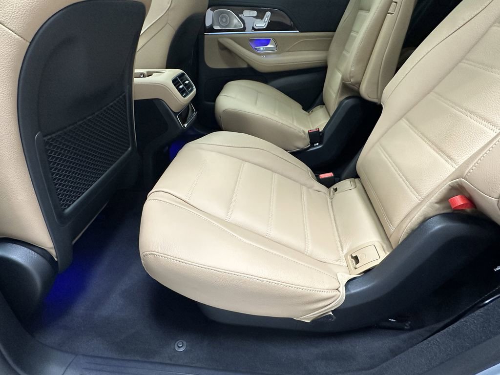 2026 Mercedes Benz GLS 450 4MATIC photo 24
