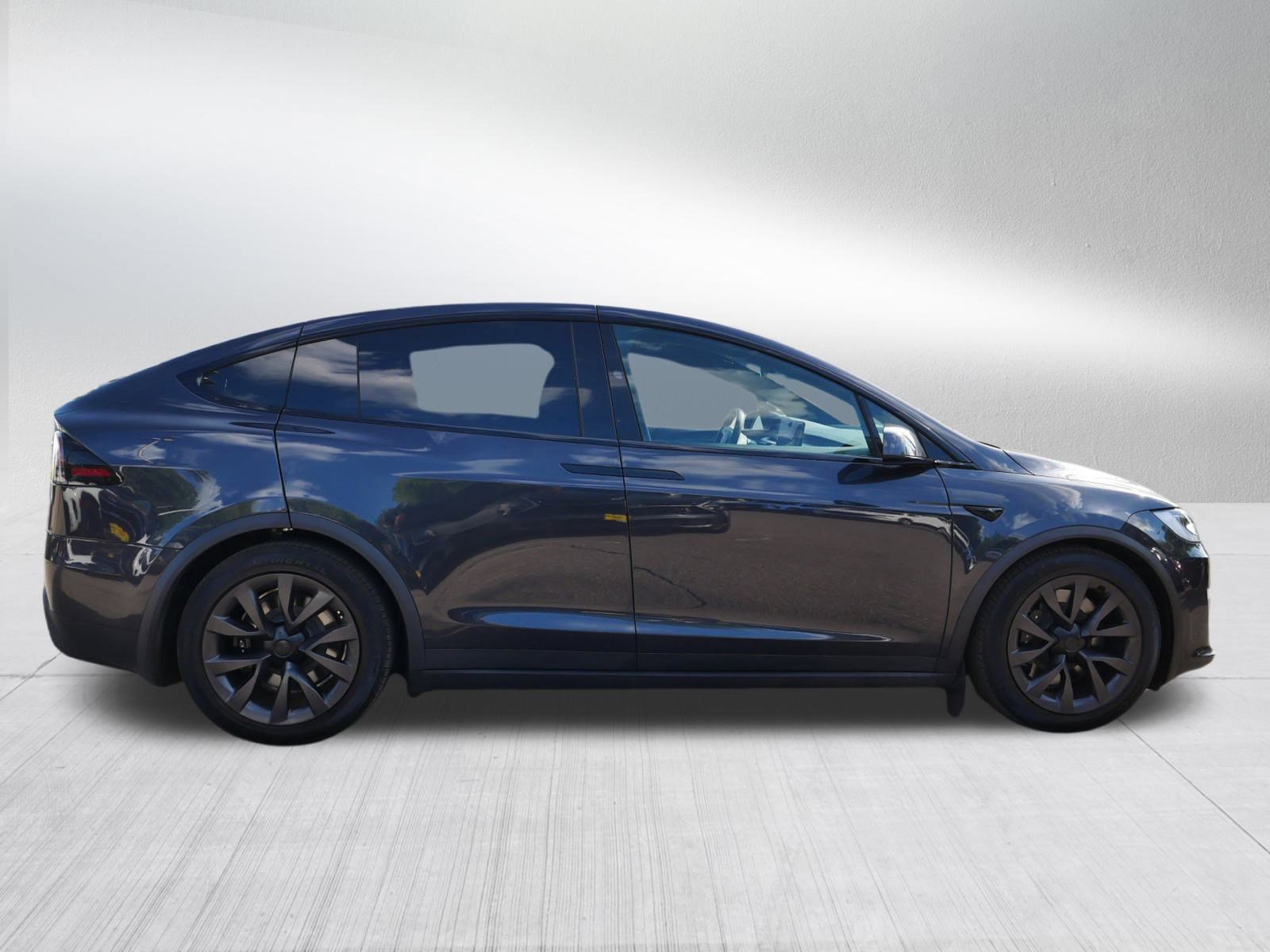 2024 Tesla Model X Long Range photo 7