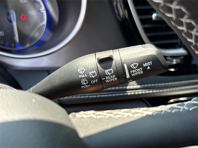 2026 Chrysler Pacifica photo 15