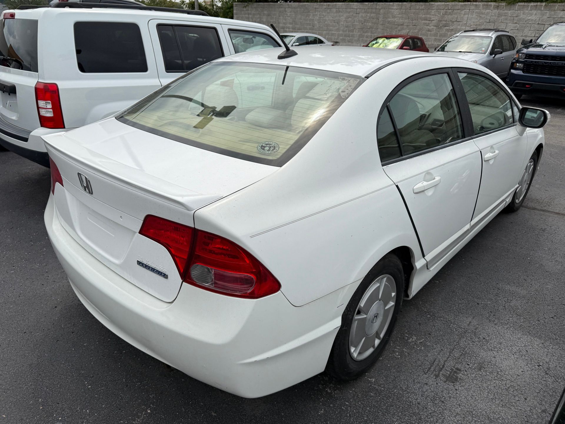 2007 Honda Civic Hybrid photo 2
