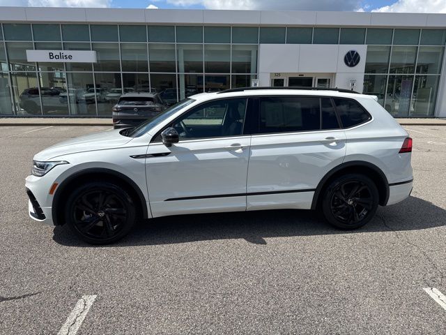 2024 Volkswagen Tiguan SE R-Line Black photo 2