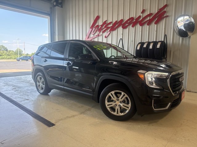 Used 2024 GMC Terrain SLE with VIN 3GKALTEG1RL375063 for sale in Kansas City