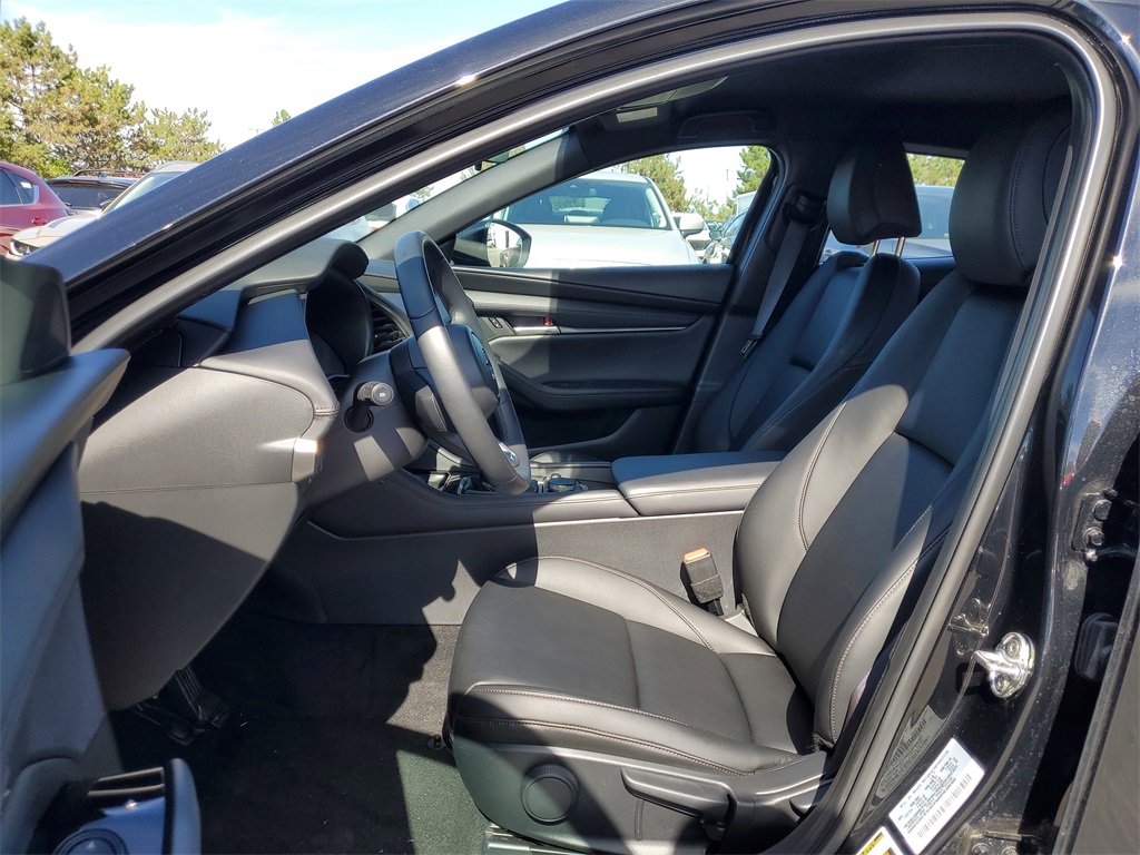 2025 Mazda Mazda3 2.5 Select Sport photo 9