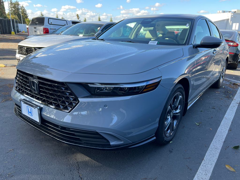 2025 Honda Accord Hybrid EX-L's photo