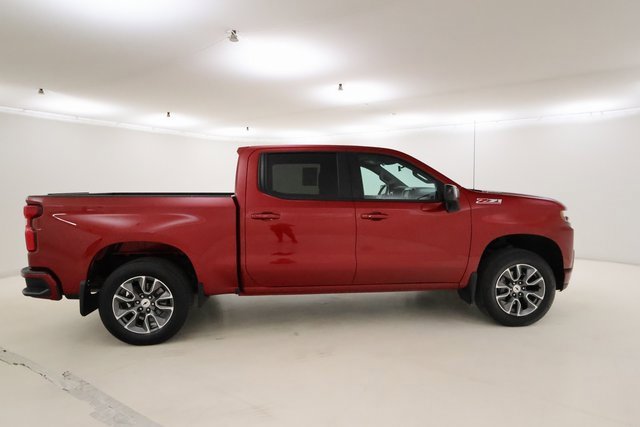 2021 Chevrolet Silverado 1500 RST photo 2