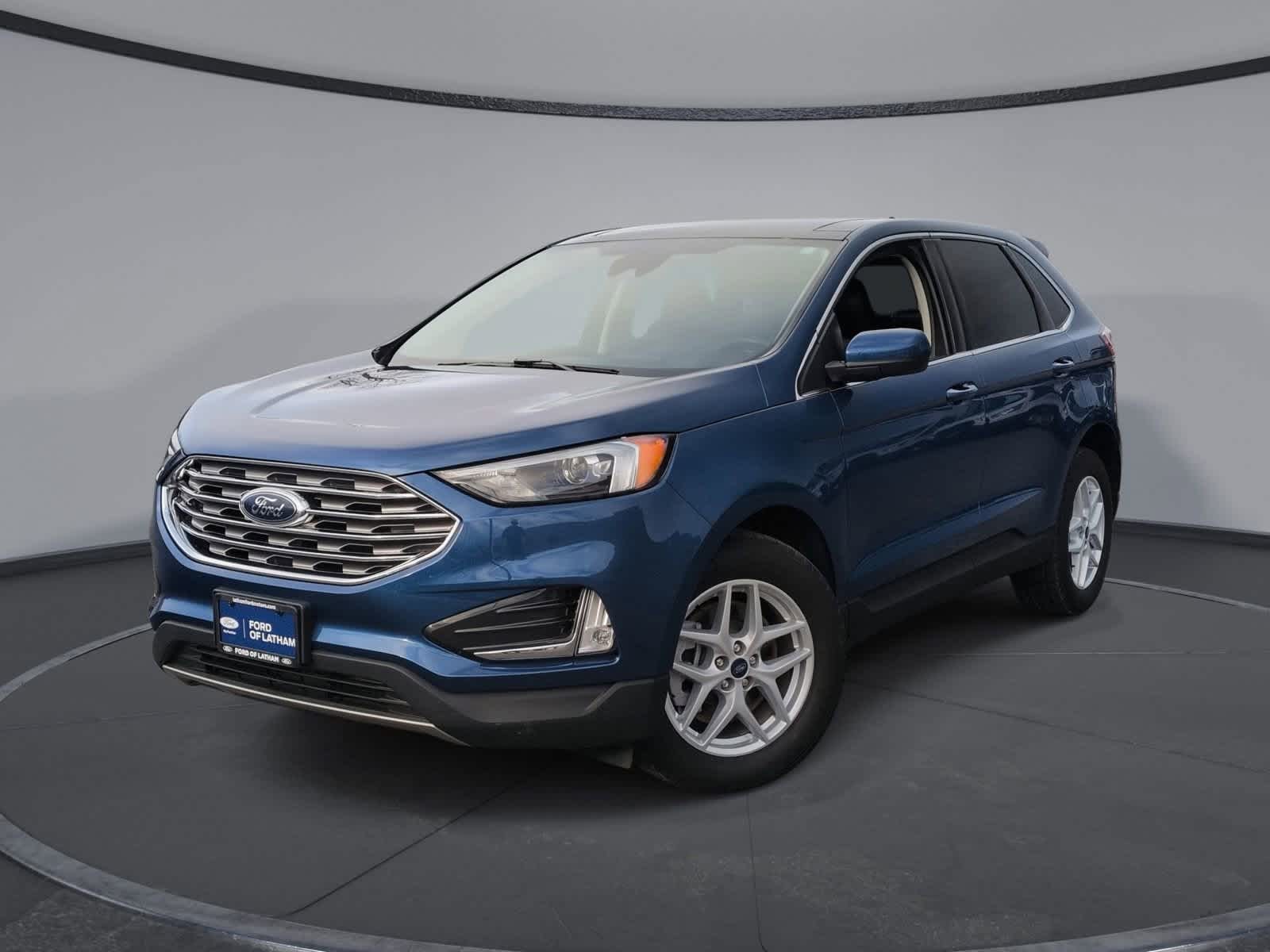 2022 Ford Edge SEL's photo