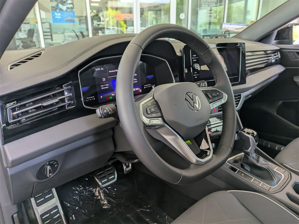 2025 Volkswagen Jetta 1.5T Sport photo 7