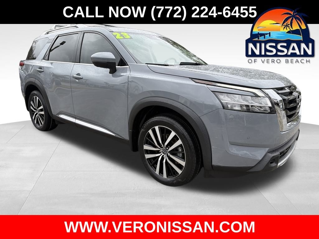 2023 Nissan Pathfinder Platinum