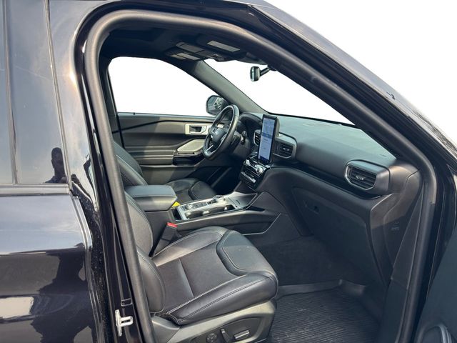 2022 Ford Explorer ST photo 14