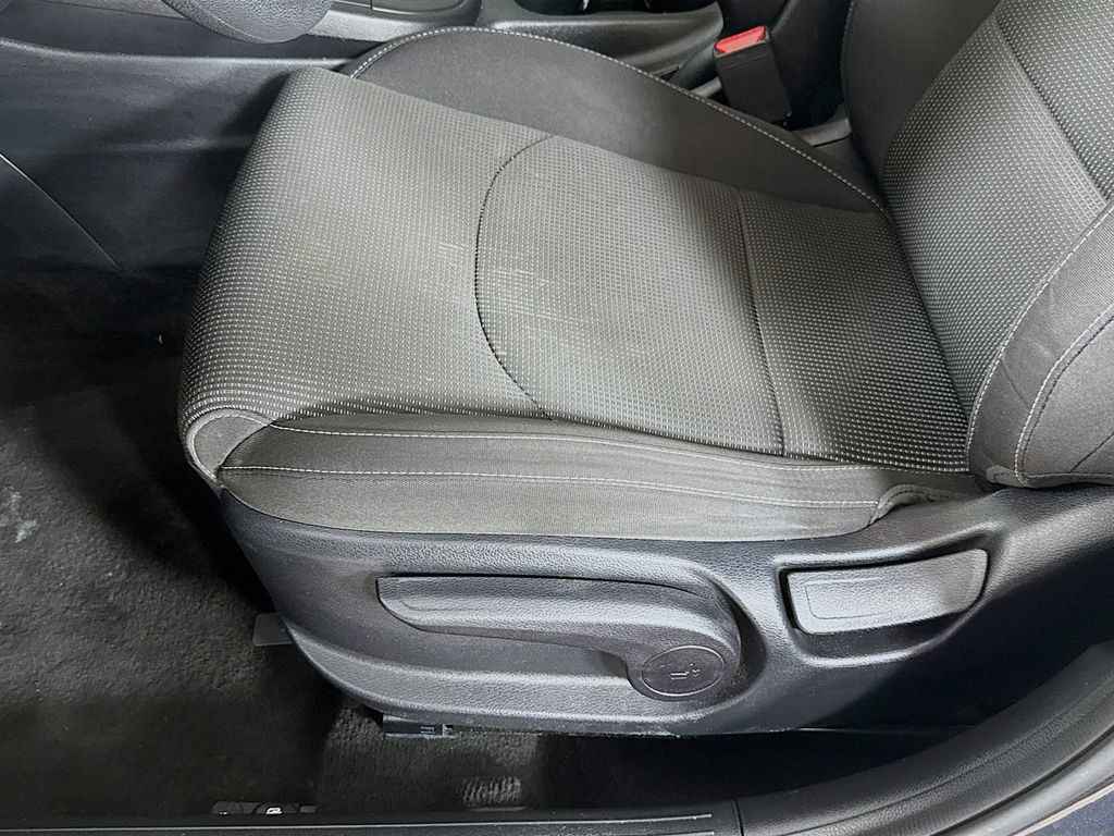 2019 Kia Forte LXS photo 20