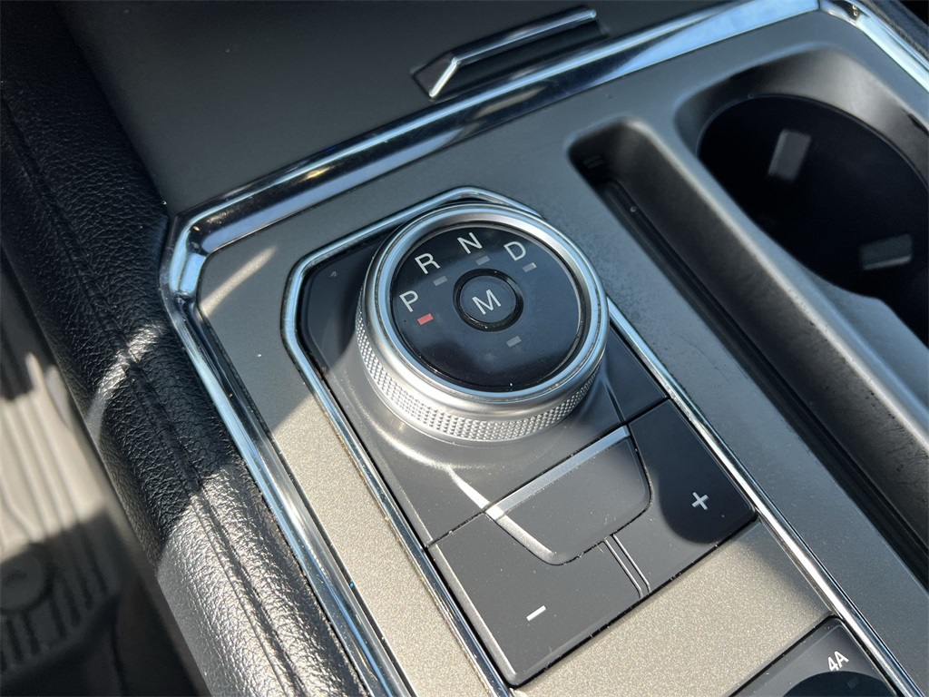 2021 Ford Expedition MAX XLT photo 15