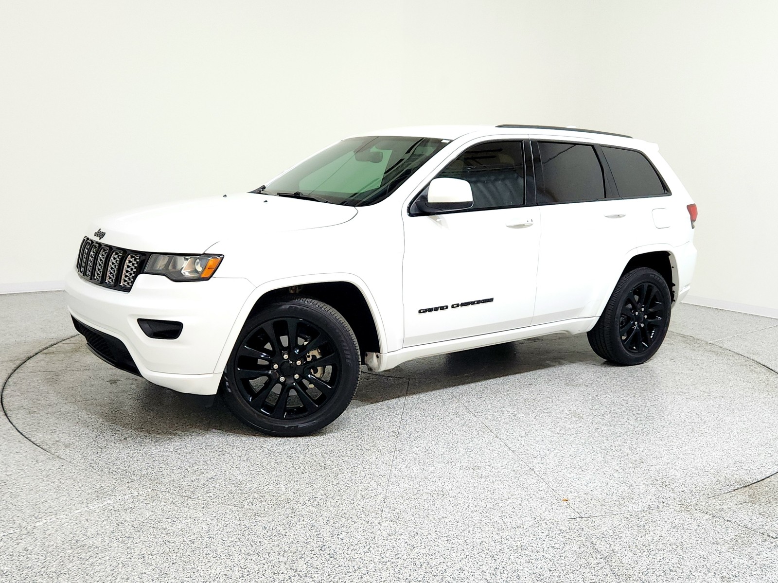 2019 Jeep Grand Cherokee Altitude's photo
