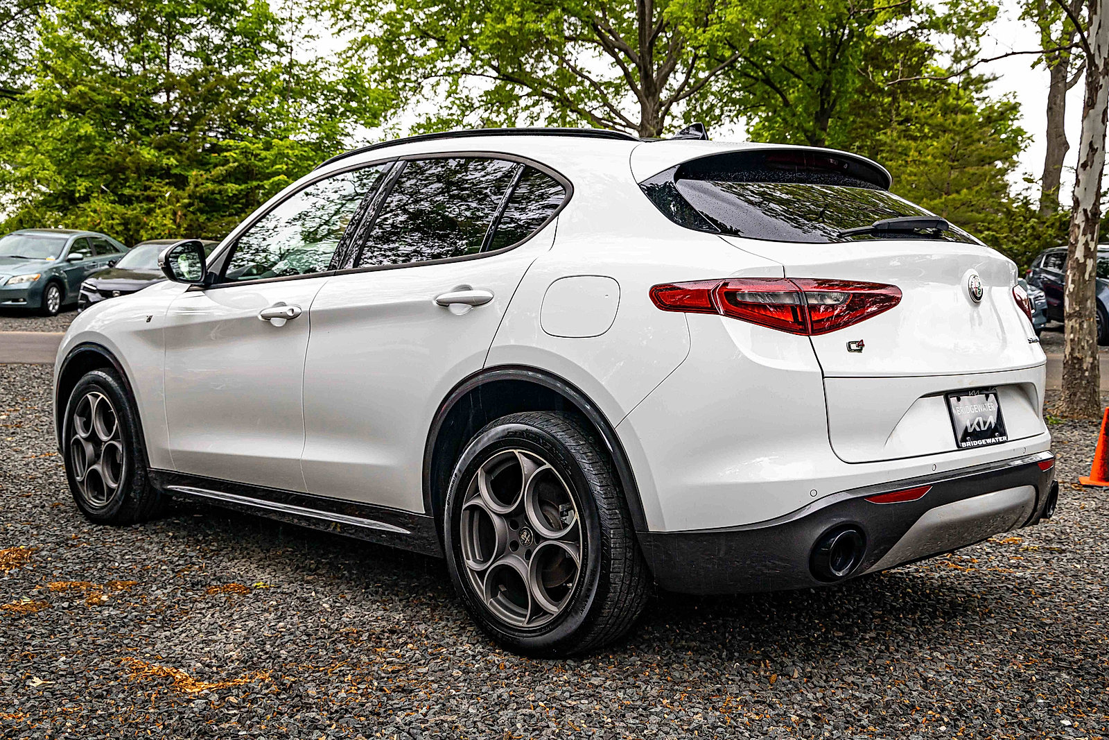 2022 Alfa Romeo Stelvio Ti photo 4