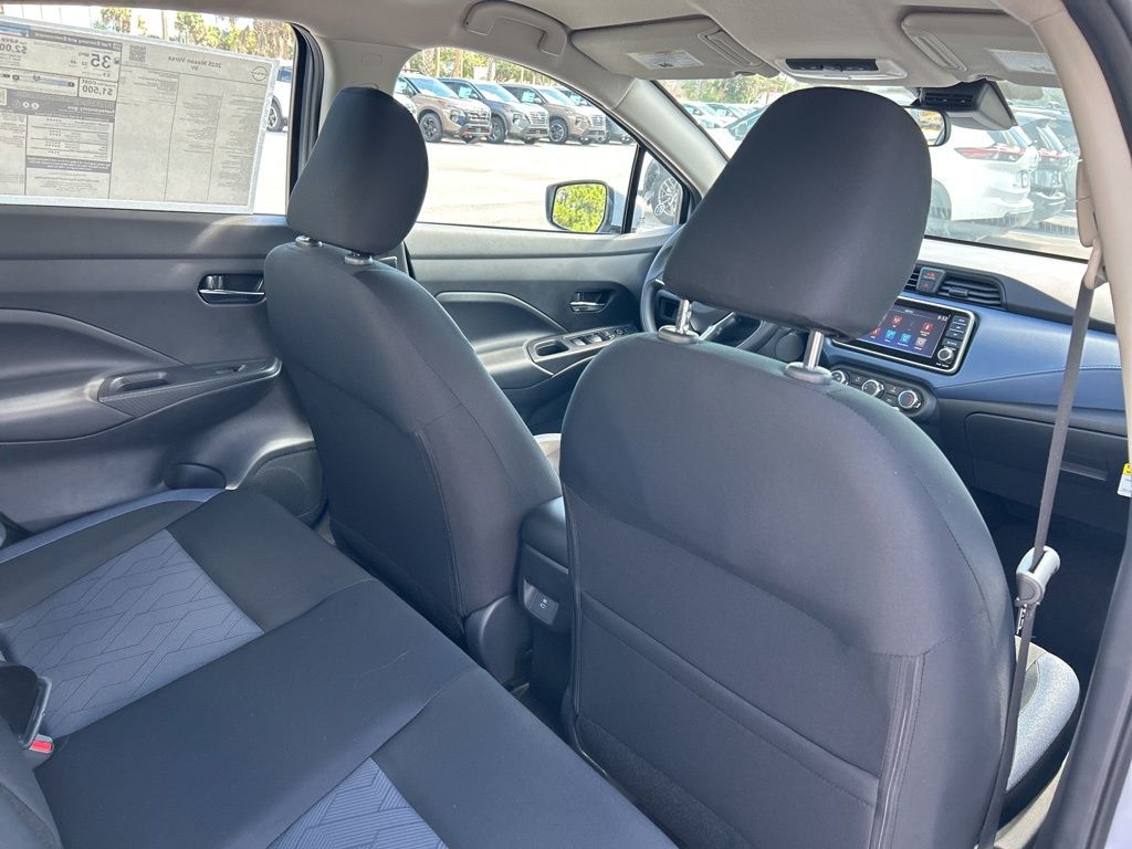 2025 Nissan Versa SV photo 34