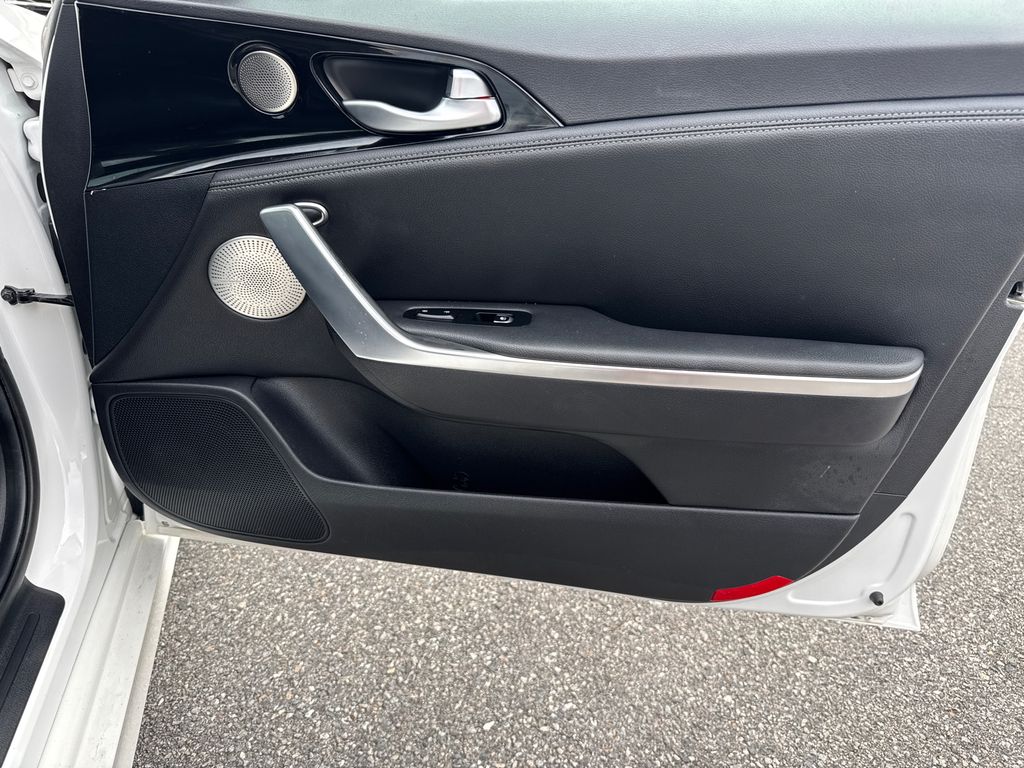 2020 Kia Stinger GT-Line photo 14