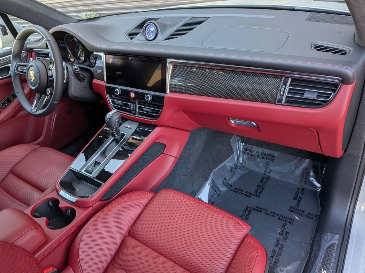 2025 Porsche Macan GTS photo 21