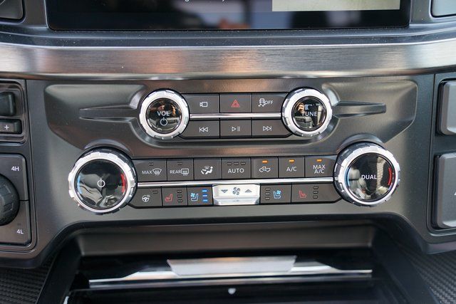 2025 FORD F-350 - Image 38