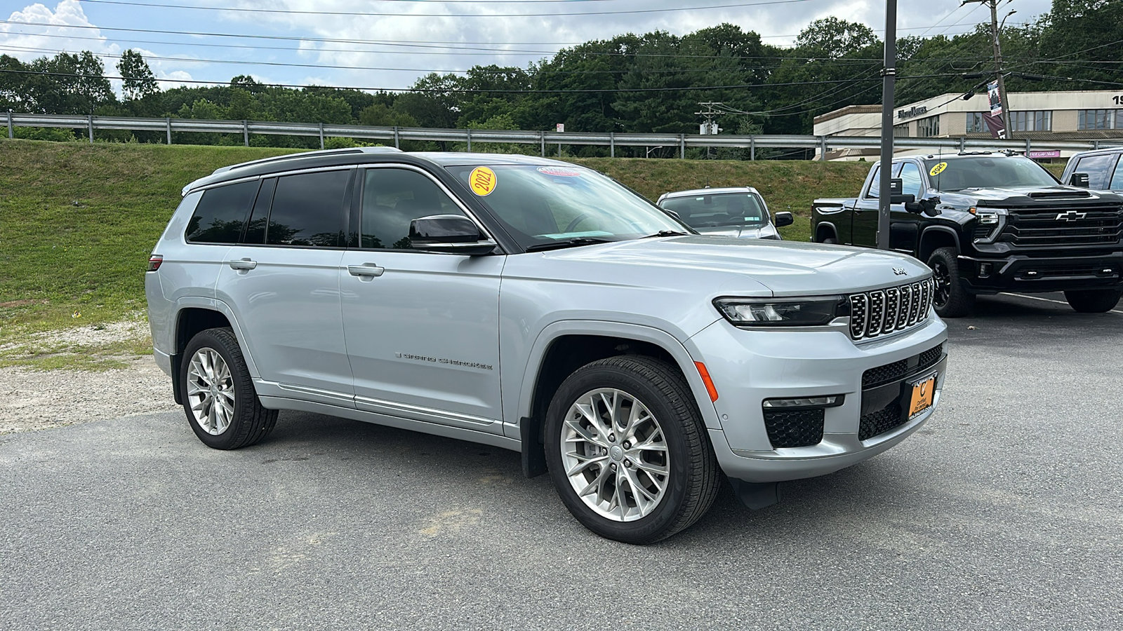 2021 Jeep Grand Cherokee L Summit photo 2