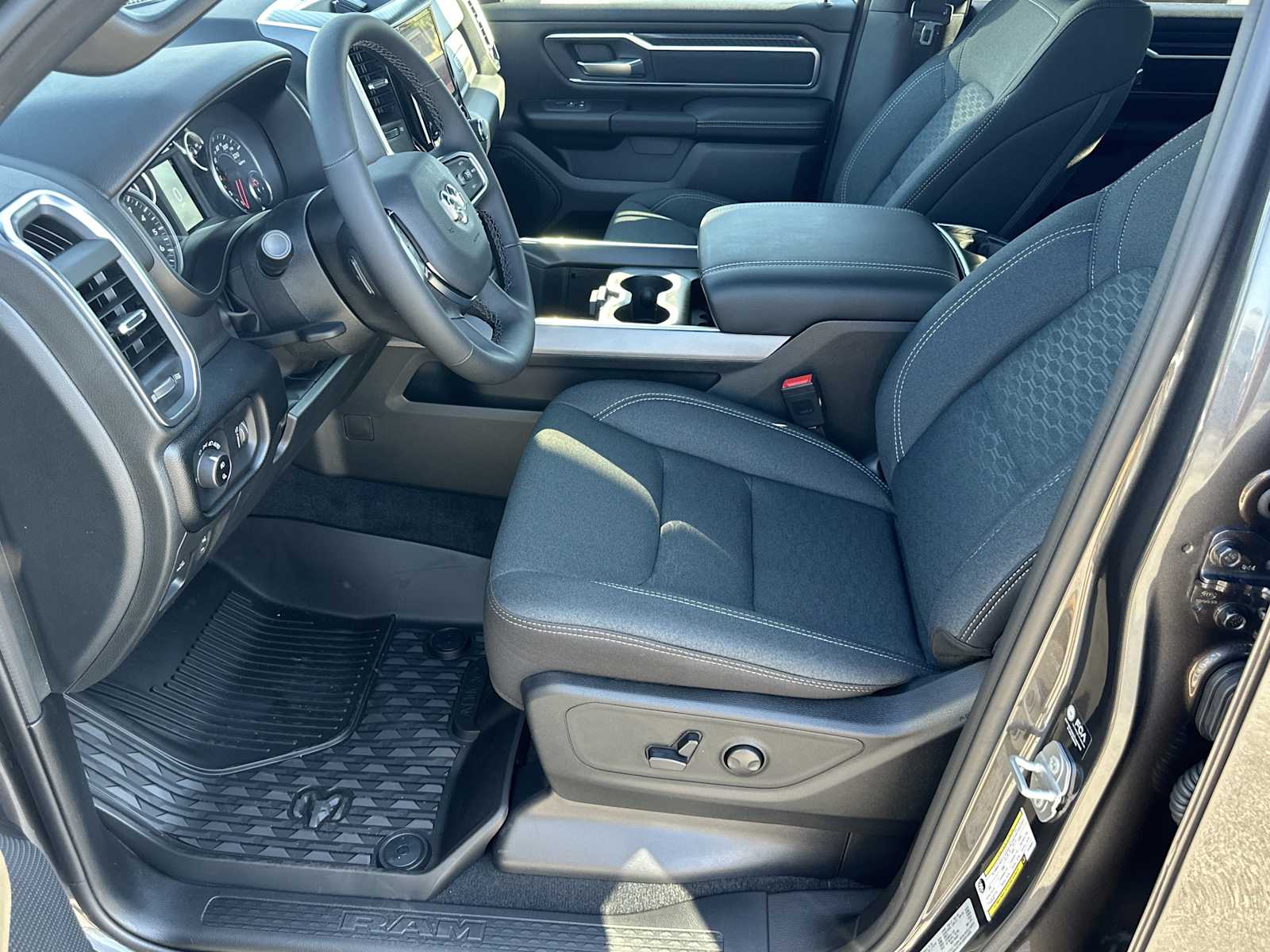 2026 Ram 1500 Big Horn photo 9