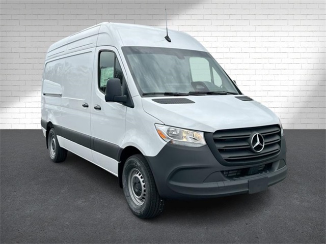 2025 Mercedes-Benz Sprinter Cargo Van Base's photo