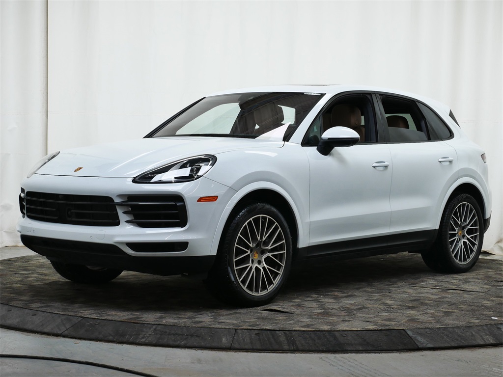 2023 Porsche Cayenne Base's photo