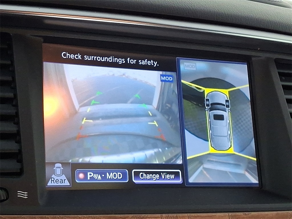 2015 Infiniti QX80 Limited photo 22