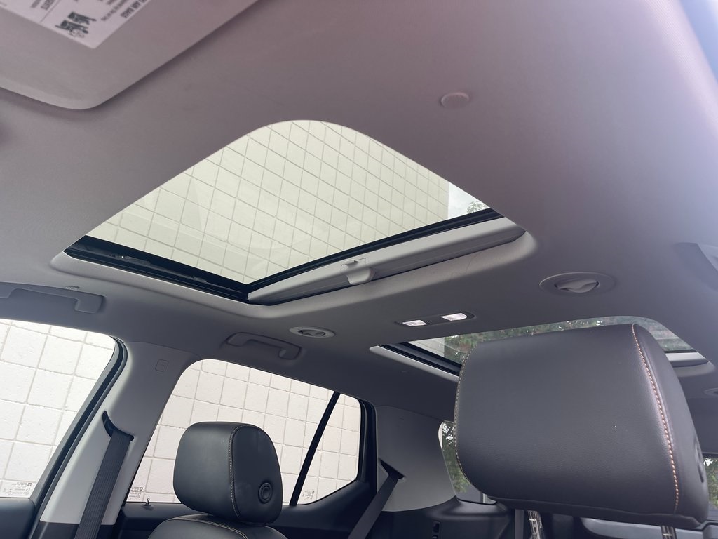 2019 Chevrolet Traverse Premier photo 3