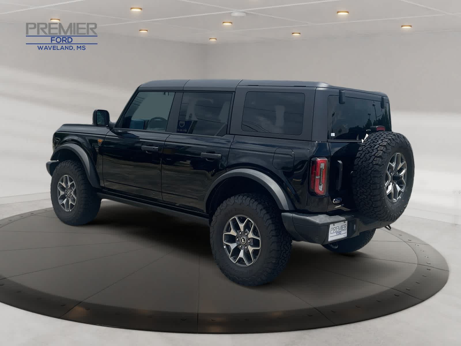 2025 Ford Bronco Badlands photo 3
