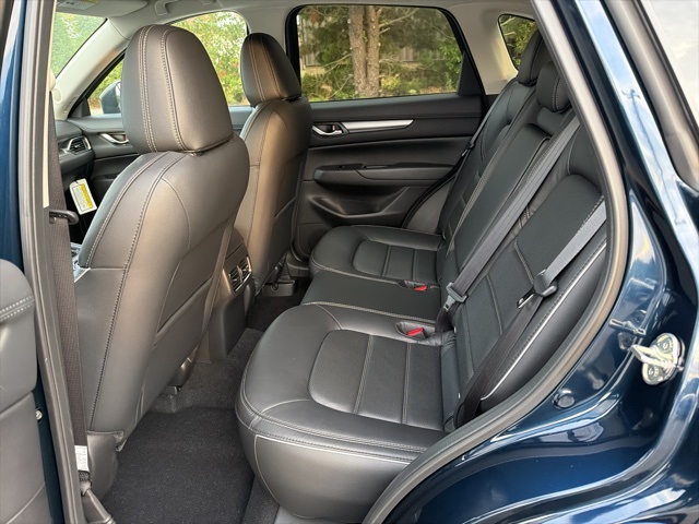 2025 Mazda CX-5 2.5 S Preferred photo 7
