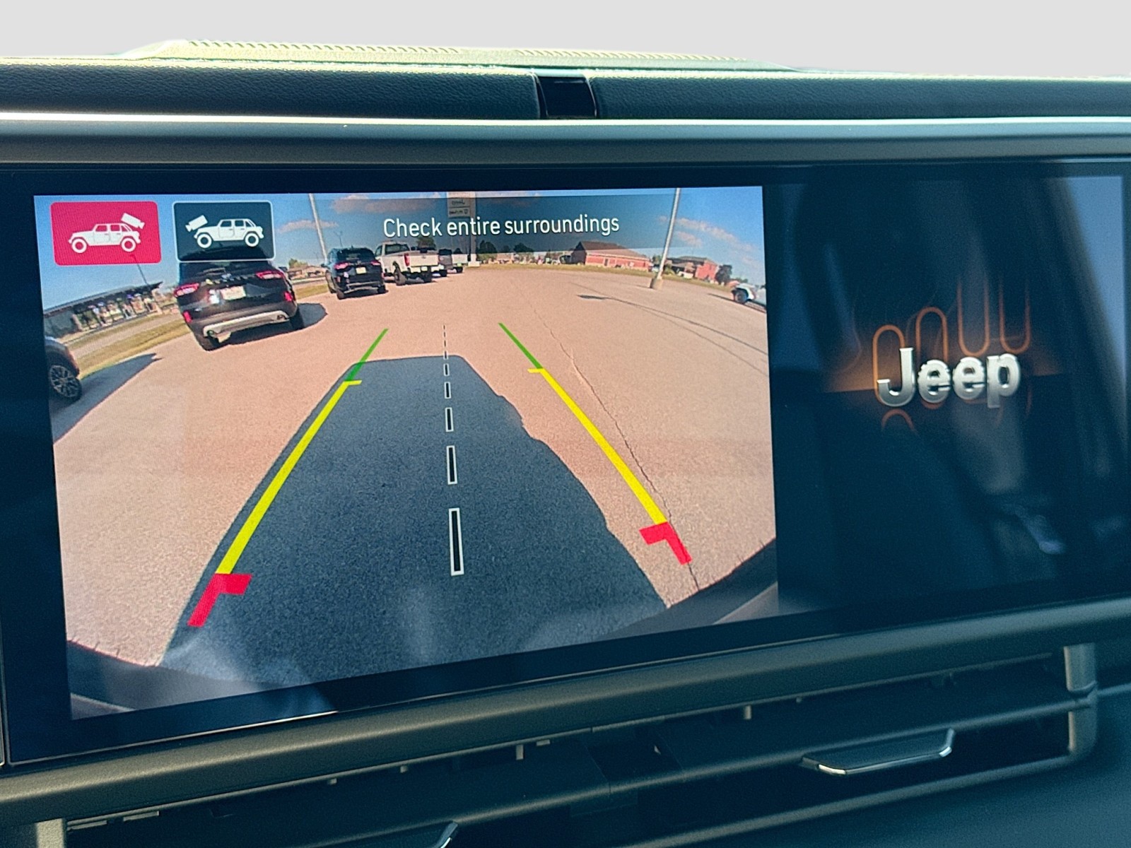 2025 Jeep Wrangler Sahara photo 12