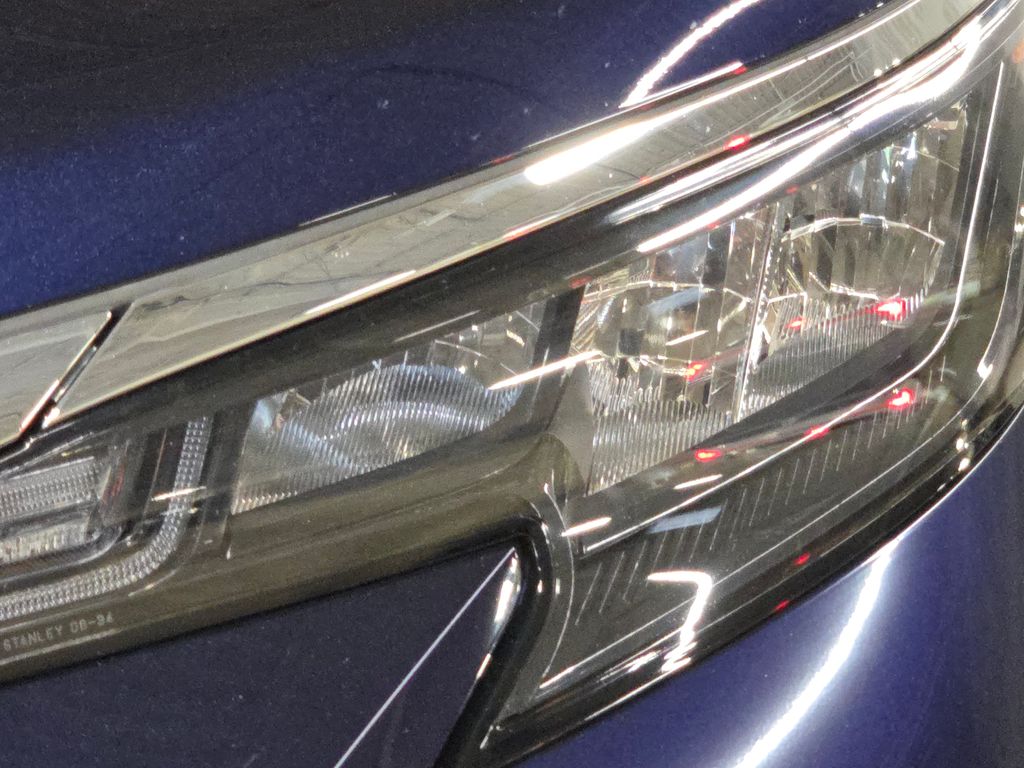 2024 Toyota Sienna XLE photo 12
