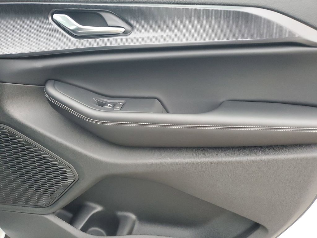2025 Jeep Grand Cherokee Laredo Altitude photo 39