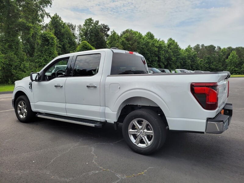 2024 Ford F-150 XLT photo 9