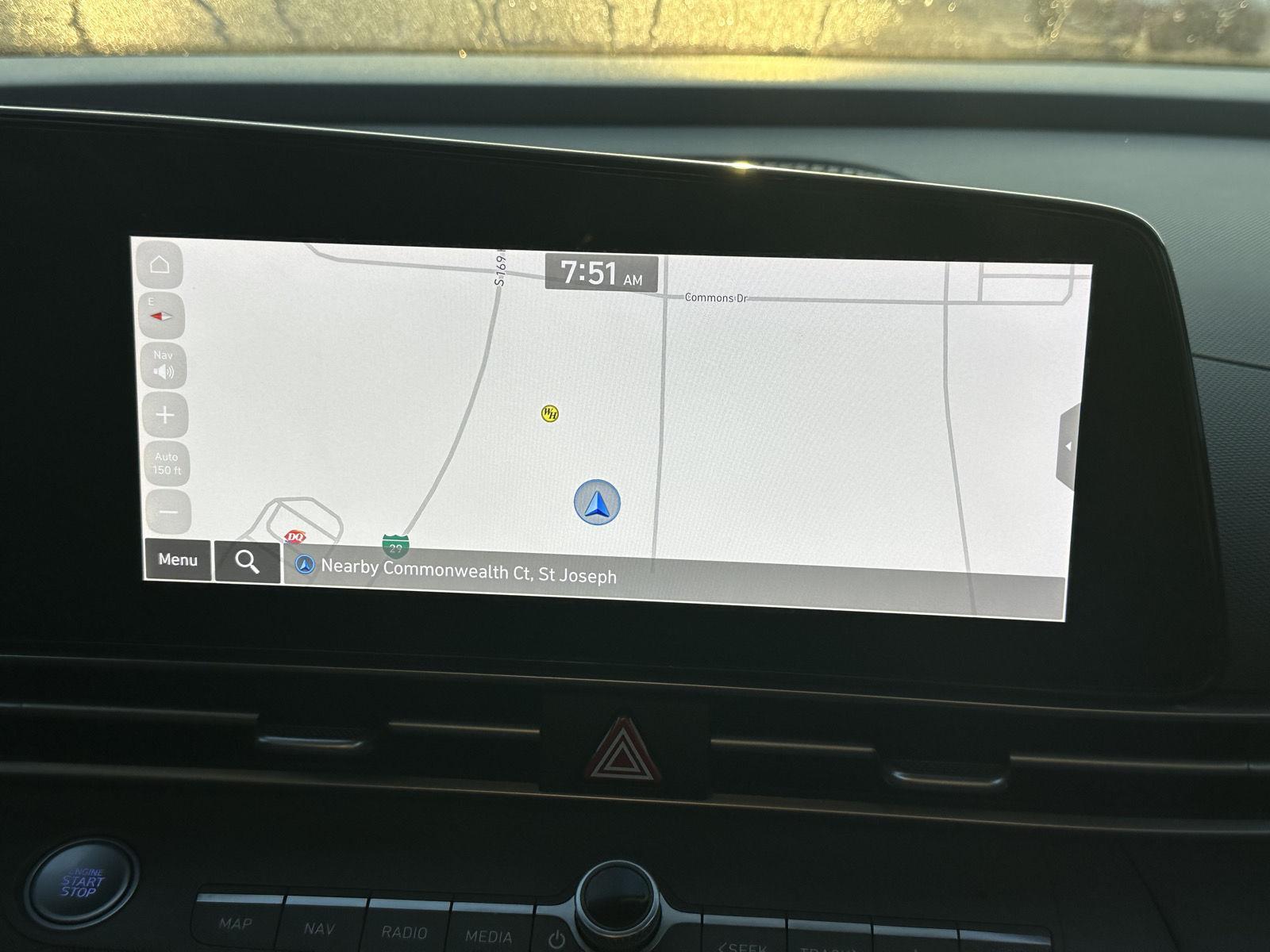 2023 Hyundai Elantra SEL photo 10