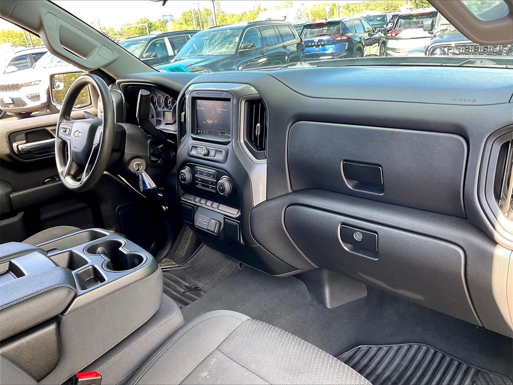 2022 Chevrolet Silverado 1500 Custom photo 13