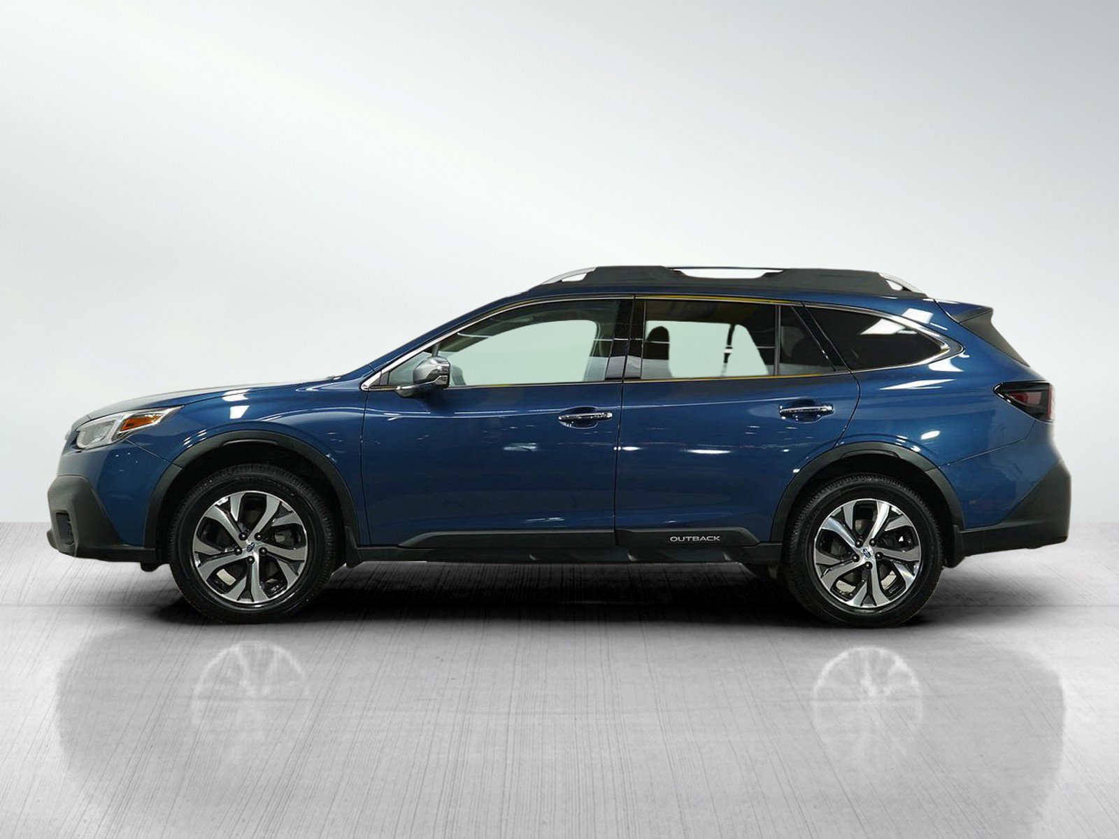 Used 2020 Subaru Outback Touring with VIN 4S4BTAPCXL3222825 for sale in Burnsville, Minnesota