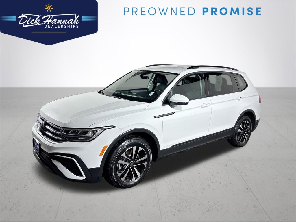 2023 Volkswagen Tiguan S's photo