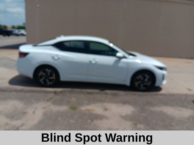 2025 Nissan Sentra SV photo 5