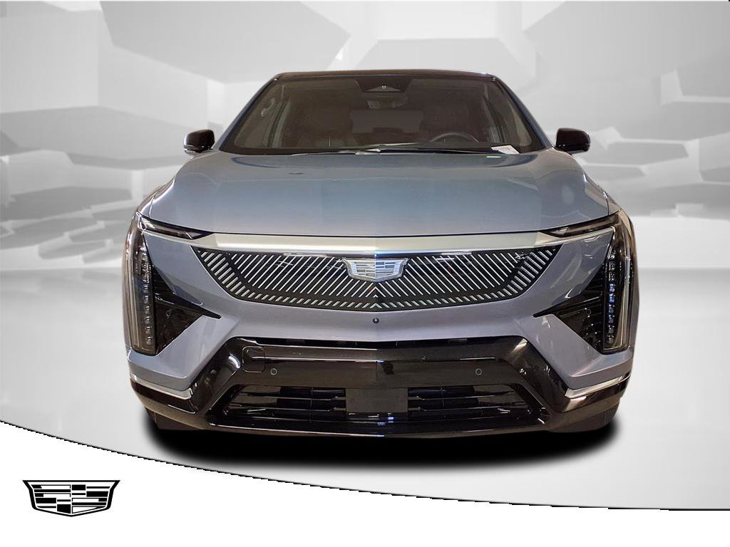 2026 Cadillac Optiq Luxury photo 2