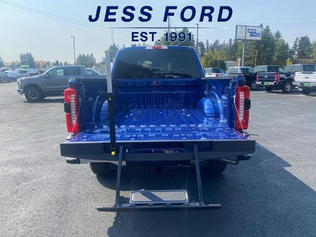 2026 Ford F-350 Lariat photo 9