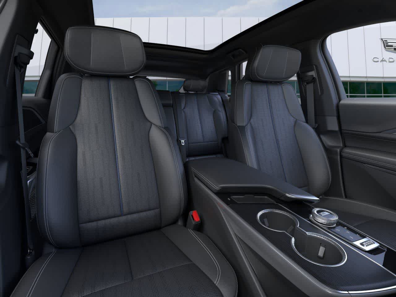2025 Cadillac Lyriq Luxury photo 16