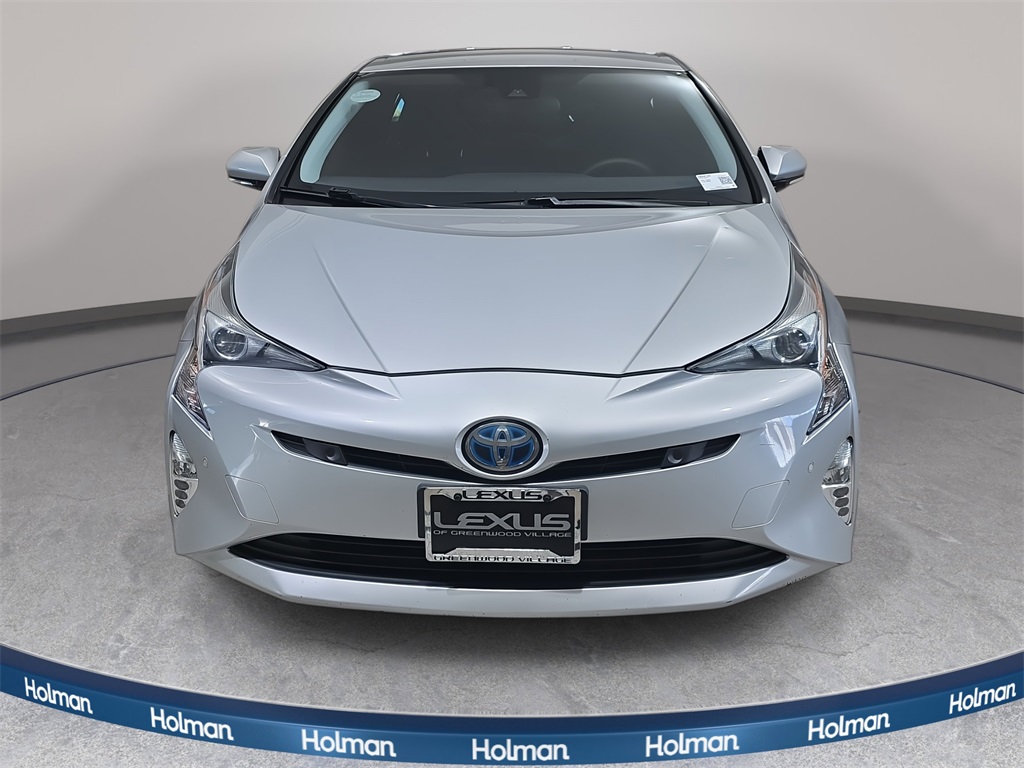 2018 Toyota Prius Three photo 3