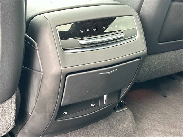 2023 Cadillac Escalade ESV Sport photo 4